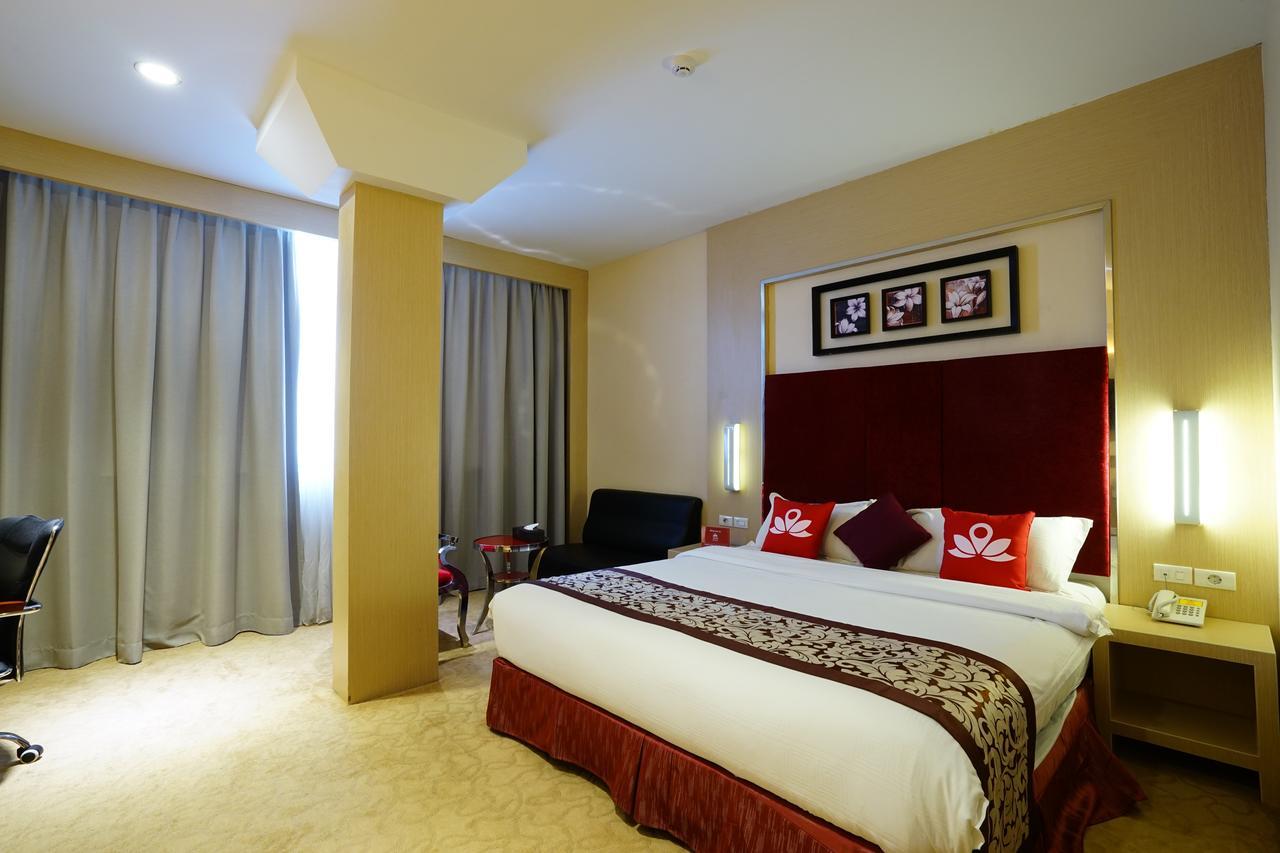 Zen Rooms Near Bcs Mall Penuin Batam Exteriér fotografie