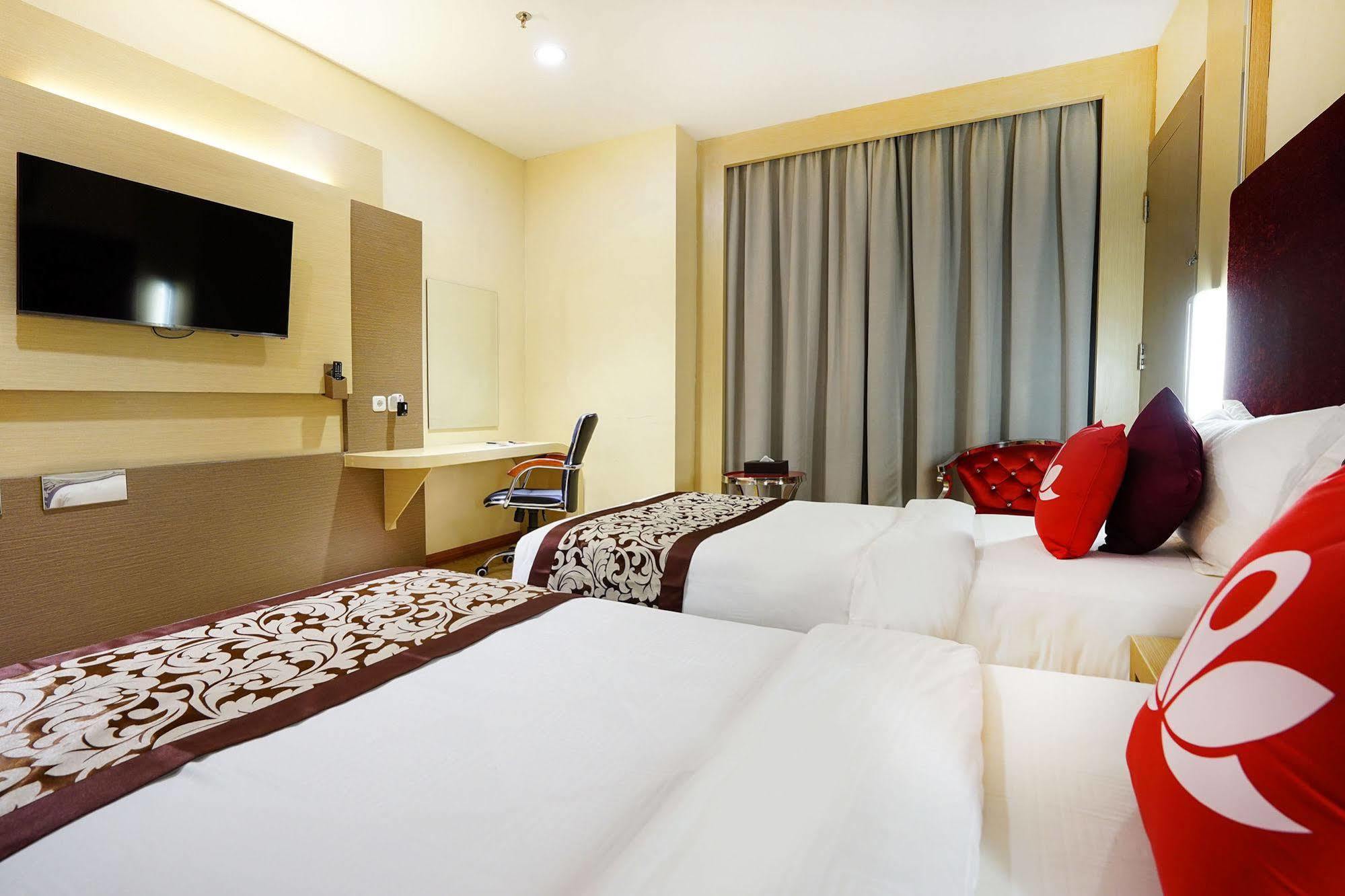 Zen Rooms Near Bcs Mall Penuin Batam Exteriér fotografie