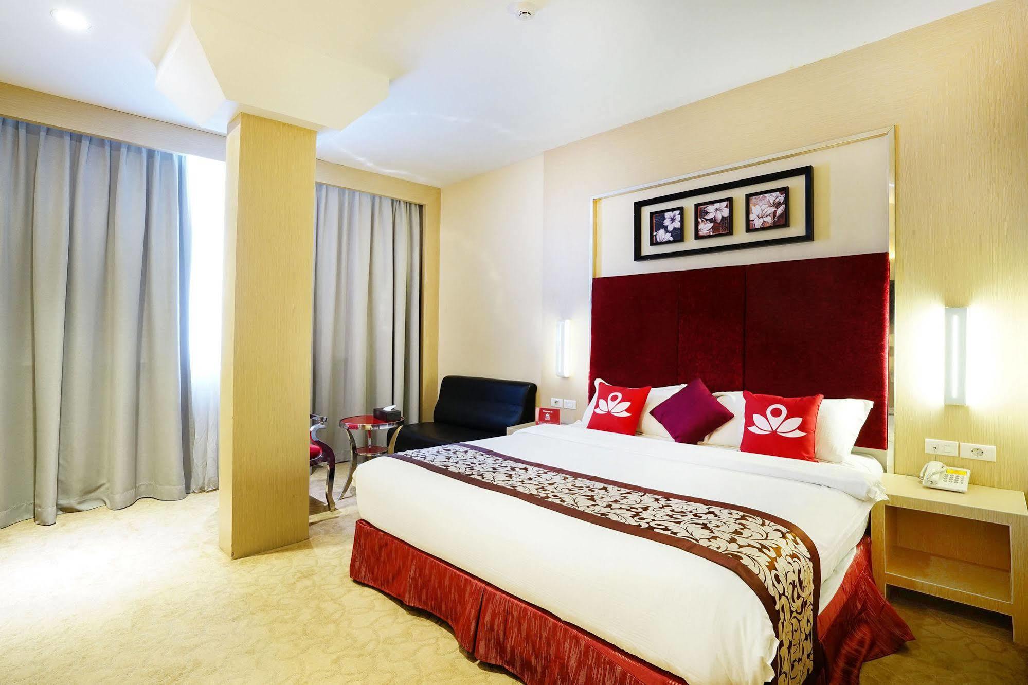 Zen Rooms Near Bcs Mall Penuin Batam Exteriér fotografie