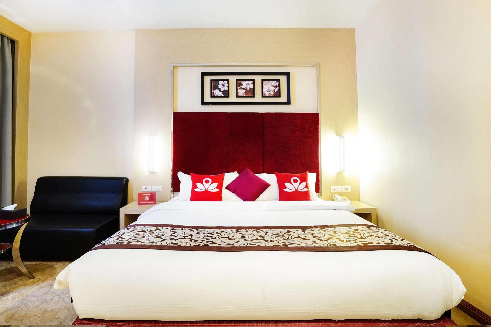 Zen Rooms Near Bcs Mall Penuin Batam Exteriér fotografie